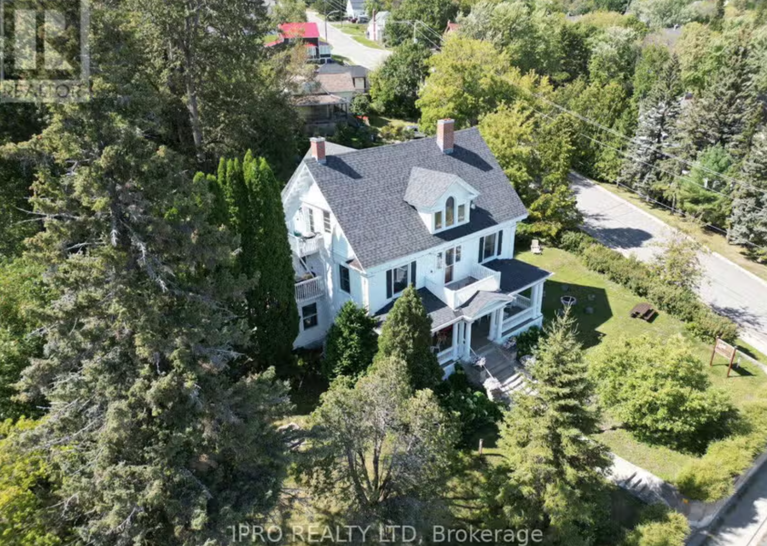 Aerial view of 620 Lakeshore in Temiskaming Shores